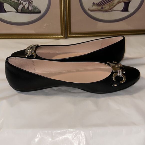 Kate Spade 9.5 Phoebe Black Gold Tone Link Hardware Black Leather Flats - Picture 7 of 14